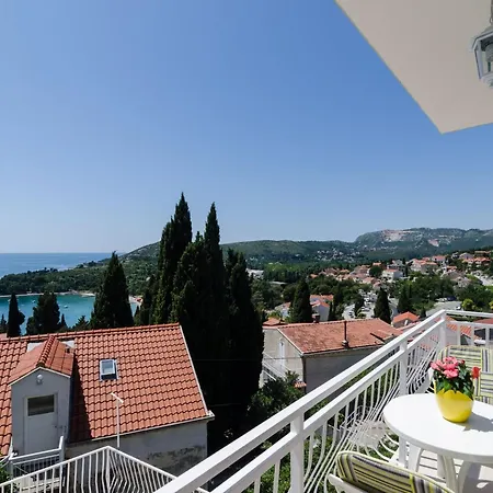 Apartman Marmo - Comfort One Bedroom With Balcony And Sea View 2