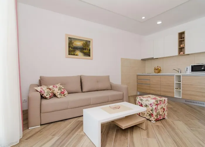 Marmo - Comfort One Bedroom With Balcony And Sea View 2 *