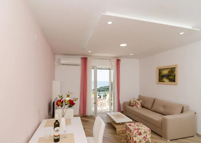 شقة Marmo - Comfort One Bedroom With Balcony And Sea View 2 مْليني