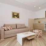 Marmo - Comfort One Bedroom With Balcony And Sea View 2 *