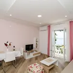 Marmo - Comfort One Bedroom With Balcony And Sea View 2 Apartment
