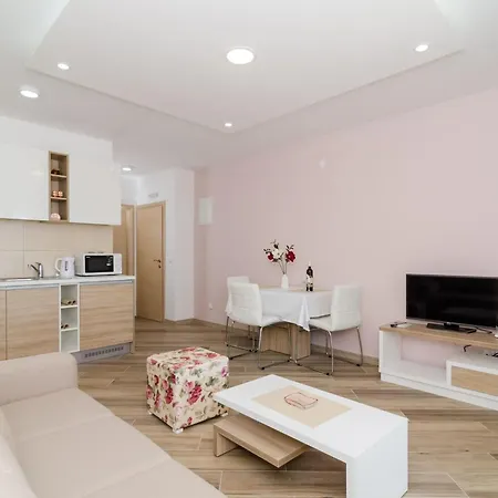 Marmo - Comfort One Bedroom With Balcony And Sea View 2 *