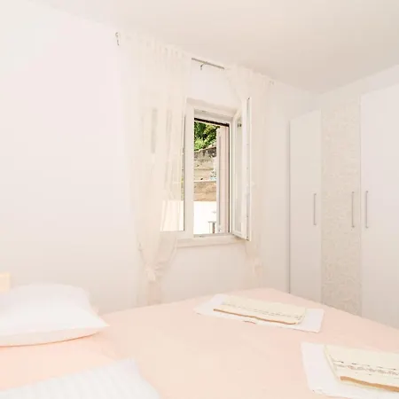 Marmo - Comfort One Bedroom With Balcony And Sea View 2