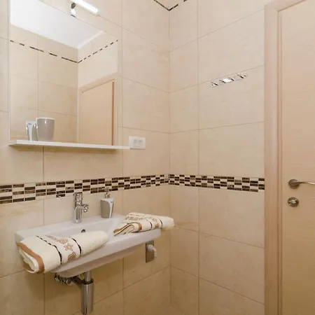 Marmo - Comfort One Bedroom With Balcony And Sea View 2 * Mlini